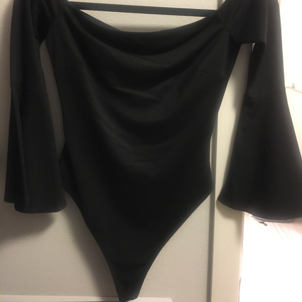 Lulus black bell sleeve bodysuit-size XS